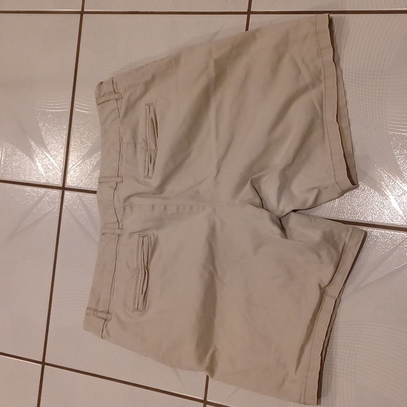 $4 Add-on Beige Shorts - Size 14 - Picture 3 of 7